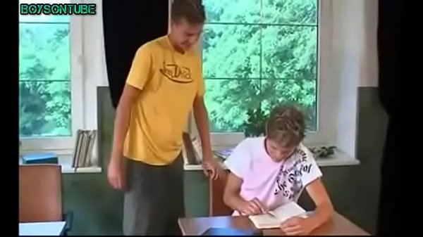 Gay Sex Blond Twinks and Cumeating in a Classroom