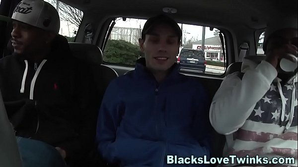 Gay twink gets bbc facial
