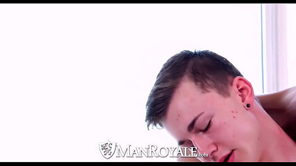 HD ManRoyale – Scottie gets fucked hard by Justin Beal
