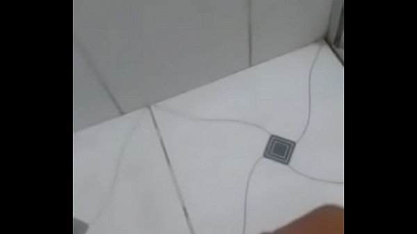 Henrique , novinho de 20 anos, tocando uma bronha – roteiro , alagoas – Brasil