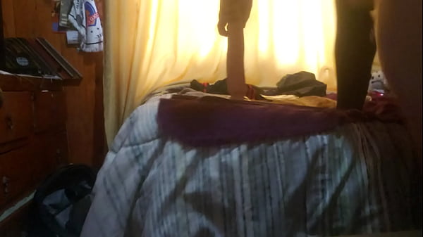 Travesti femboy Soledad Pasiva juega con su dildo hasta romperse el culo