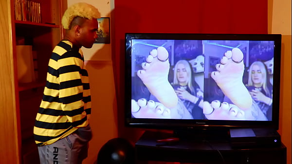 ERXTICC.GODDESS IS AN UGLY COCK SUCKING WHORE (PART 2)