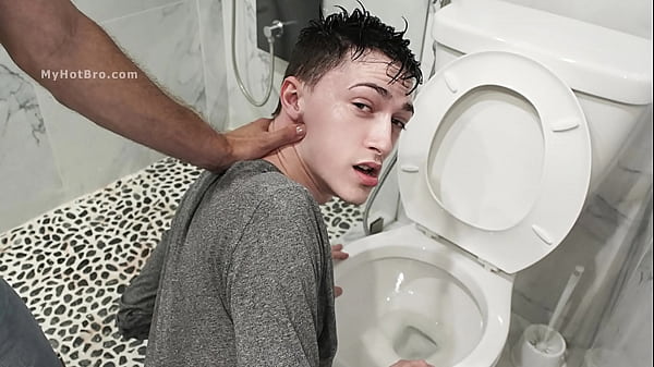 Immature Stepbrother Getting Ponded by Big Stepbro – Myhotbro