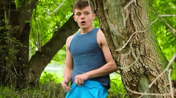 Size Queen Michael Boston Gags On Rafael Alencar’s Enormous Dick Until He Shoves It All The Way – TWINKPOP