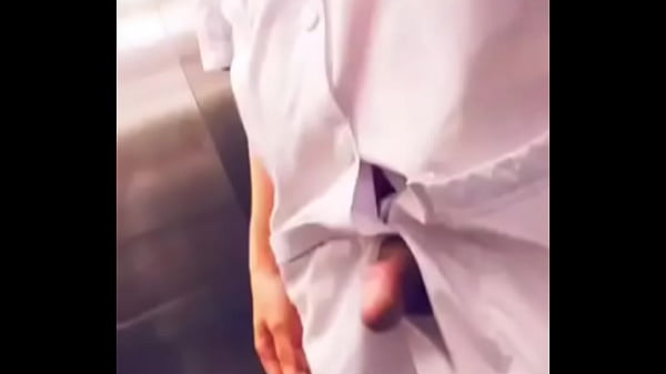 Slave bác sĩ đi làm sớm được cậu chủ cho vô thang máy nhân viên vạch cặc đi rước sếp và các bác sĩ khác